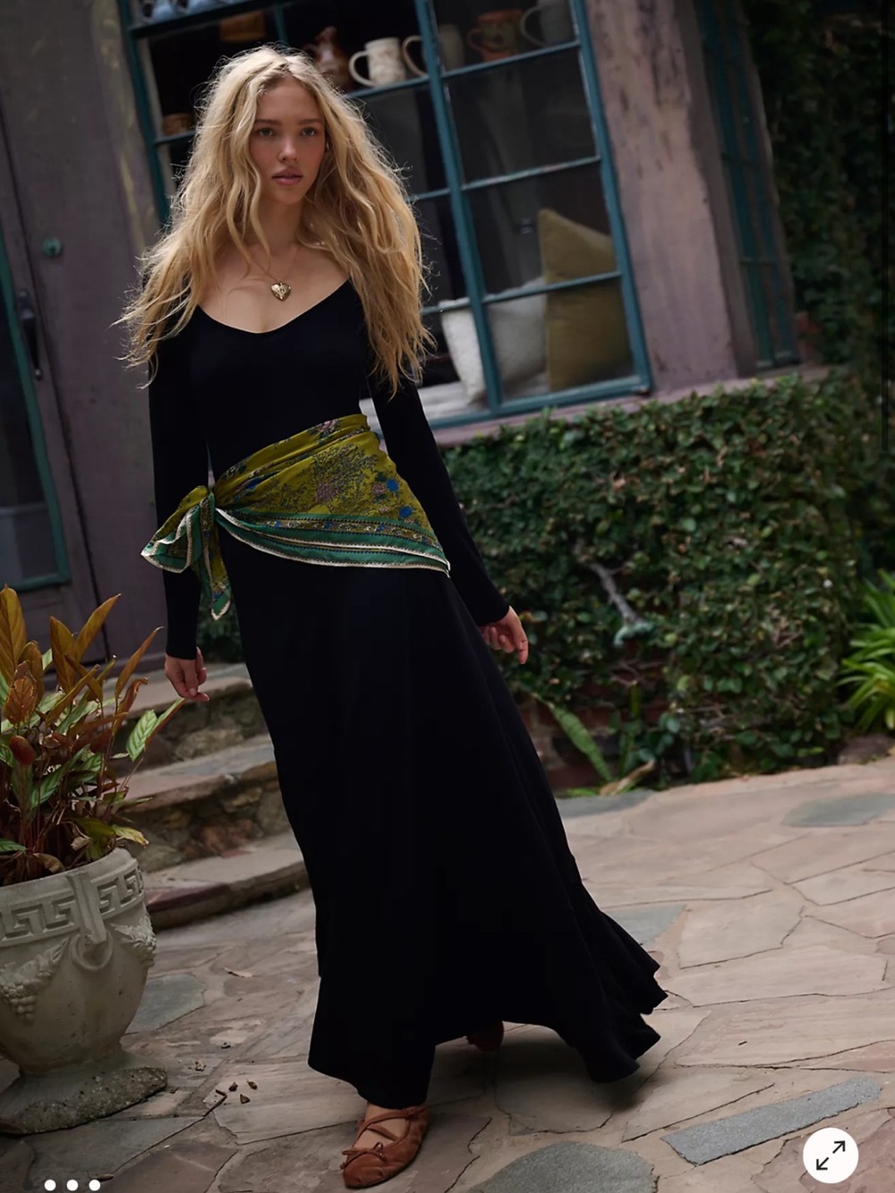 Tatiana Maxi Dress in Black Size Large